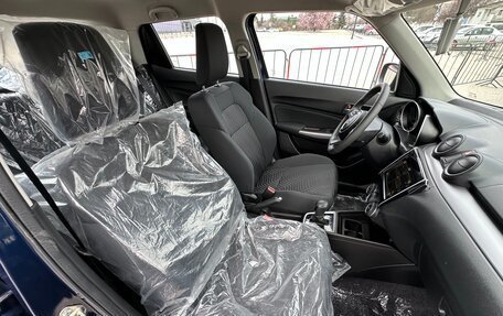 Suzuki Swift V, 2024 год, 2 297 000 рублей, 21 фотография