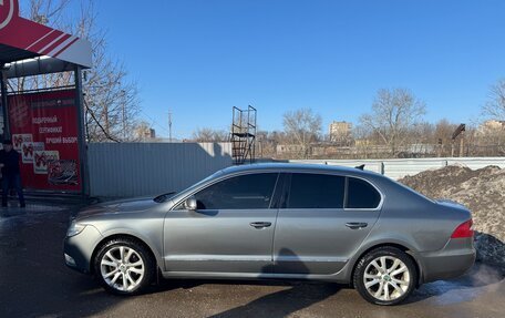 Skoda Superb III рестайлинг, 2012 год, 750 000 рублей, 2 фотография