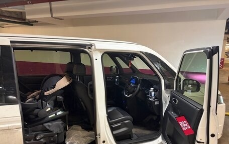 Honda Stepwgn, 2022 год, 3 300 000 рублей, 11 фотография