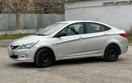 Hyundai Solaris II рестайлинг, 2016 год, 645 000 рублей, 4 фотография