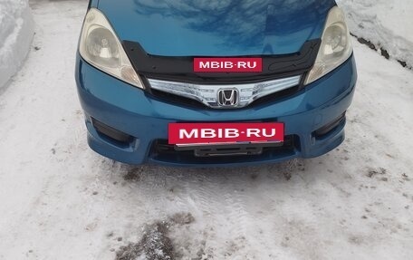 Honda Fit Shuttle I рестайлинг, 2011 год, 950 000 рублей, 2 фотография