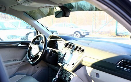 Volkswagen Tiguan II, 2017 год, 2 399 999 рублей, 6 фотография