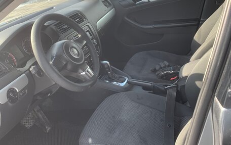 Volkswagen Jetta VI, 2011 год, 695 000 рублей, 6 фотография