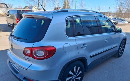 Volkswagen Tiguan I, 2011 год, 1 240 000 рублей, 4 фотография