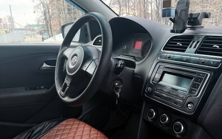 Volkswagen Polo VI (EU Market), 2011 год, 350 000 рублей, 6 фотография