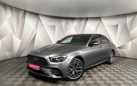 Mercedes-Benz E-Класс, 2021 год, 4 900 000 рублей, 1 фотография