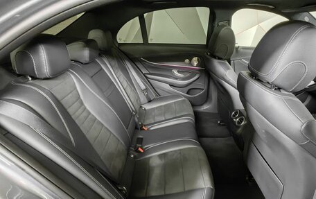 Mercedes-Benz E-Класс, 2021 год, 4 900 000 рублей, 16 фотография