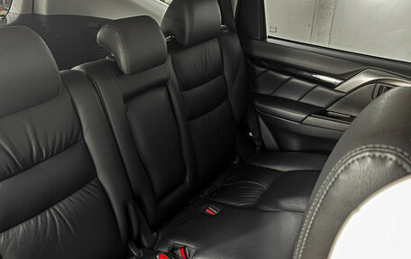 Mitsubishi Pajero Sport III рестайлинг, 2017 год, 3 350 000 рублей, 9 фотография