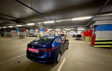 Hyundai Solaris II рестайлинг, 2021 год, 1 615 000 рублей, 3 фотография