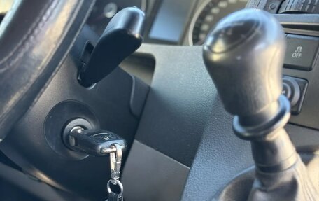 Volkswagen Caravelle T5, 2012 год, 2 100 000 рублей, 2 фотография