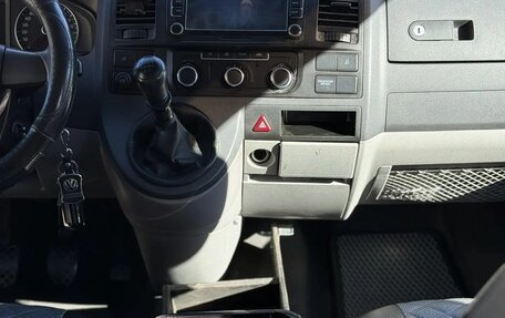 Volkswagen Caravelle T5, 2012 год, 2 100 000 рублей, 5 фотография