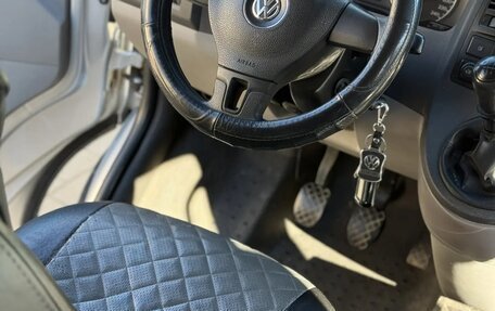 Volkswagen Caravelle T5, 2012 год, 2 100 000 рублей, 6 фотография