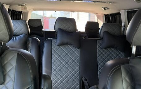 Volkswagen Caravelle T5, 2012 год, 2 100 000 рублей, 10 фотография