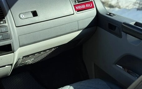 Volkswagen Caravelle T5, 2012 год, 2 100 000 рублей, 7 фотография