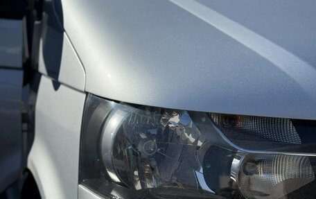 Volkswagen Caravelle T5, 2012 год, 2 100 000 рублей, 25 фотография