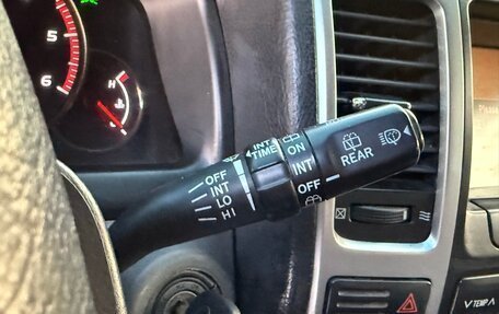 Toyota Land Cruiser Prado 120 рестайлинг, 2004 год, 1 390 000 рублей, 14 фотография