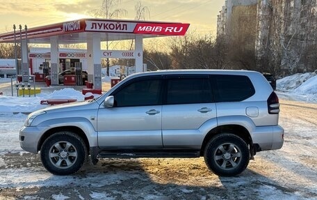 Toyota Land Cruiser Prado 120 рестайлинг, 2004 год, 1 390 000 рублей, 8 фотография