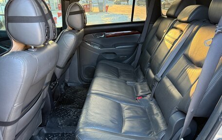 Toyota Land Cruiser Prado 120 рестайлинг, 2004 год, 1 390 000 рублей, 20 фотография