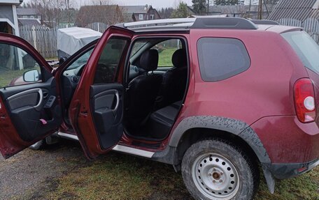 Renault Duster I рестайлинг, 2014 год, 900 000 рублей, 4 фотография