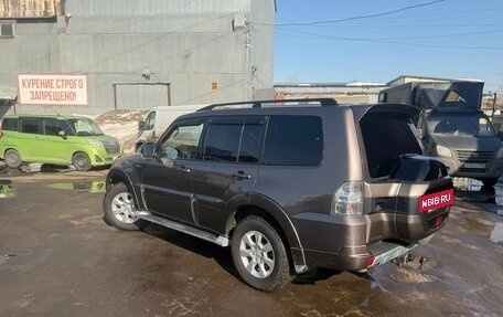 Mitsubishi Pajero IV, 2015 год, 2 860 000 рублей, 6 фотография