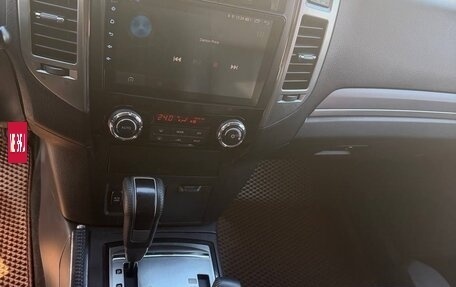 Mitsubishi Pajero IV, 2015 год, 2 860 000 рублей, 8 фотография