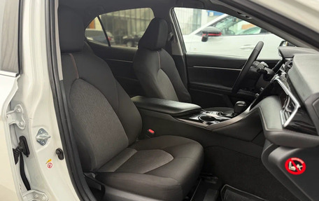 Toyota Camry, 2019 год, 2 650 000 рублей, 19 фотография