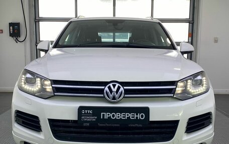Volkswagen Touareg III, 2011 год, 1 699 000 рублей, 2 фотография
