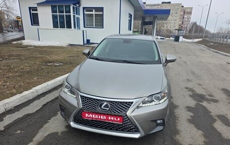 Lexus CT I рестайлинг, 2017 год, 2 370 000 рублей, 1 фотография