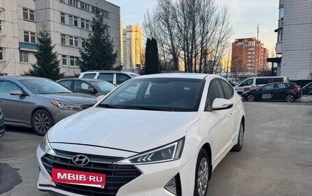 Hyundai Elantra VI рестайлинг, 2019 год, 1 100 000 рублей, 2 фотография