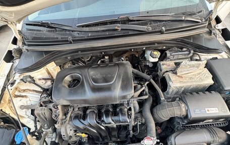 Hyundai Elantra VI рестайлинг, 2019 год, 1 100 000 рублей, 9 фотография