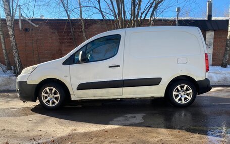 Peugeot Partner II рестайлинг 2, 2011 год, 450 000 рублей, 3 фотография