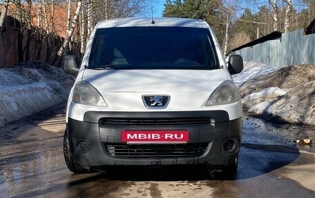 Peugeot Partner II рестайлинг 2, 2011 год, 450 000 рублей, 2 фотография