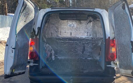 Peugeot Partner II рестайлинг 2, 2011 год, 450 000 рублей, 9 фотография