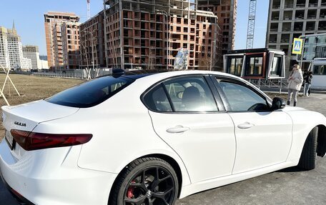 Alfa Romeo Giulia II, 2019 год, 4 000 000 рублей, 13 фотография