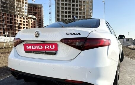 Alfa Romeo Giulia II, 2019 год, 4 000 000 рублей, 11 фотография