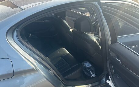 BMW 5 серия, 2018 год, 3 350 000 рублей, 10 фотография