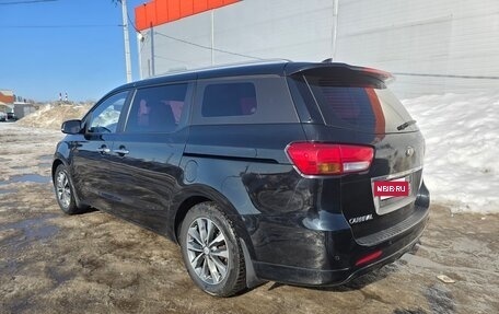 KIA Carnival III, 2017 год, 2 390 000 рублей, 9 фотография