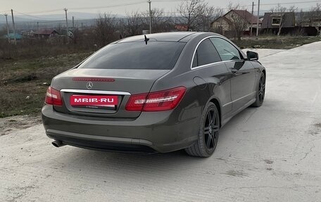 Mercedes-Benz E-Класс, 2012 год, 1 780 000 рублей, 3 фотография