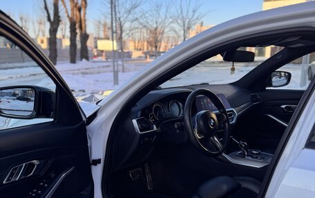 BMW 3 серия, 2019 год, 2 750 000 рублей, 3 фотография