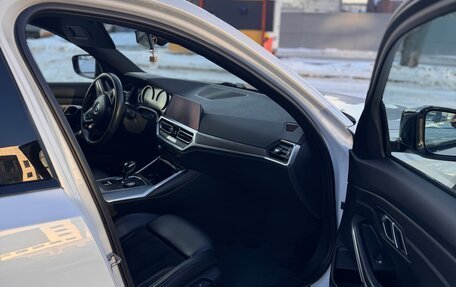 BMW 3 серия, 2019 год, 2 750 000 рублей, 11 фотография