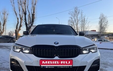 BMW 3 серия, 2019 год, 2 750 000 рублей, 25 фотография