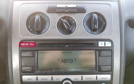 Volkswagen Touran III, 2008 год, 589 000 рублей, 12 фотография