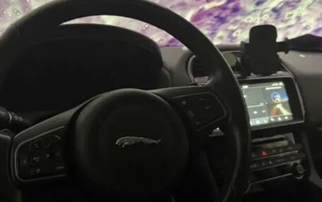 Jaguar F-Pace, 2017 год, 3 500 000 рублей, 7 фотография