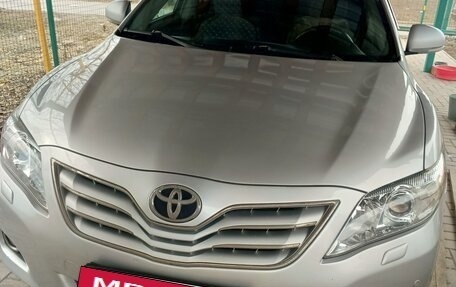 Toyota Camry, 2010 год, 1 150 000 рублей, 2 фотография