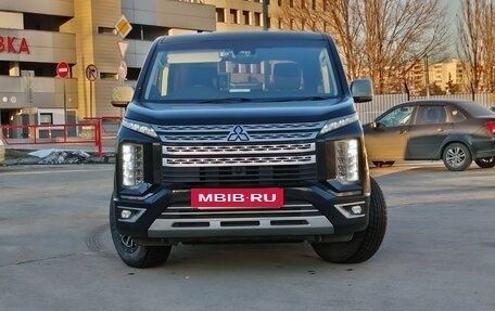 Mitsubishi Delica D:5 I, 2019 год, 2 950 000 рублей, 2 фотография