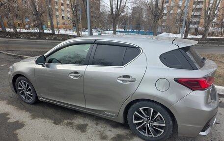 Lexus CT I рестайлинг, 2017 год, 2 370 000 рублей, 6 фотография