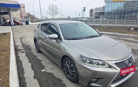 Lexus CT I рестайлинг, 2017 год, 2 370 000 рублей, 3 фотография