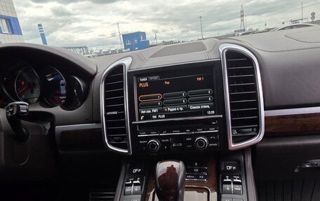 Porsche Cayenne III, 2013 год, 2 650 000 рублей, 2 фотография