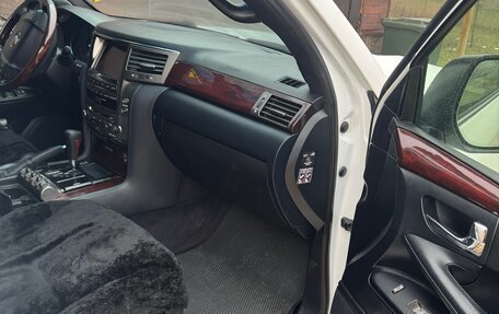 Lexus LX III, 2011 год, 3 500 000 рублей, 22 фотография