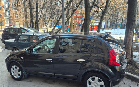 Renault Sandero I, 2013 год, 650 000 рублей, 2 фотография